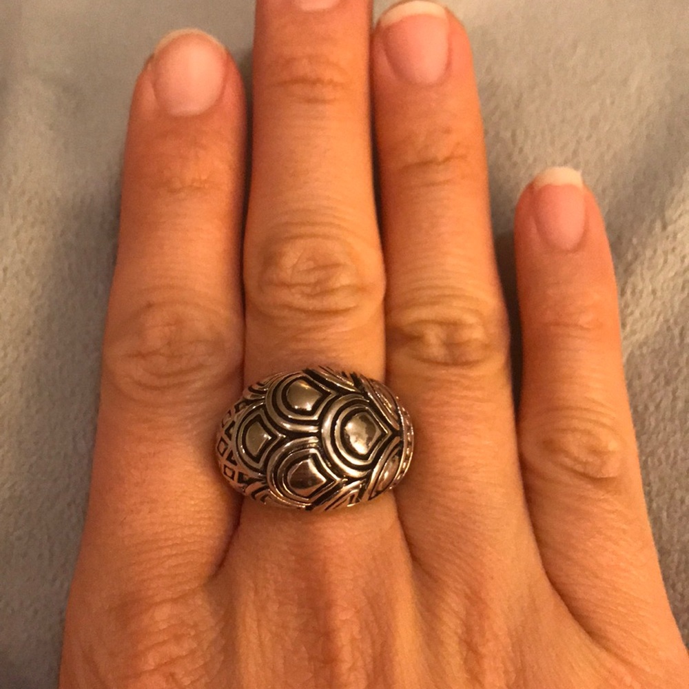 Costume ring